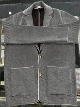 Load image into Gallery viewer, Sweaters