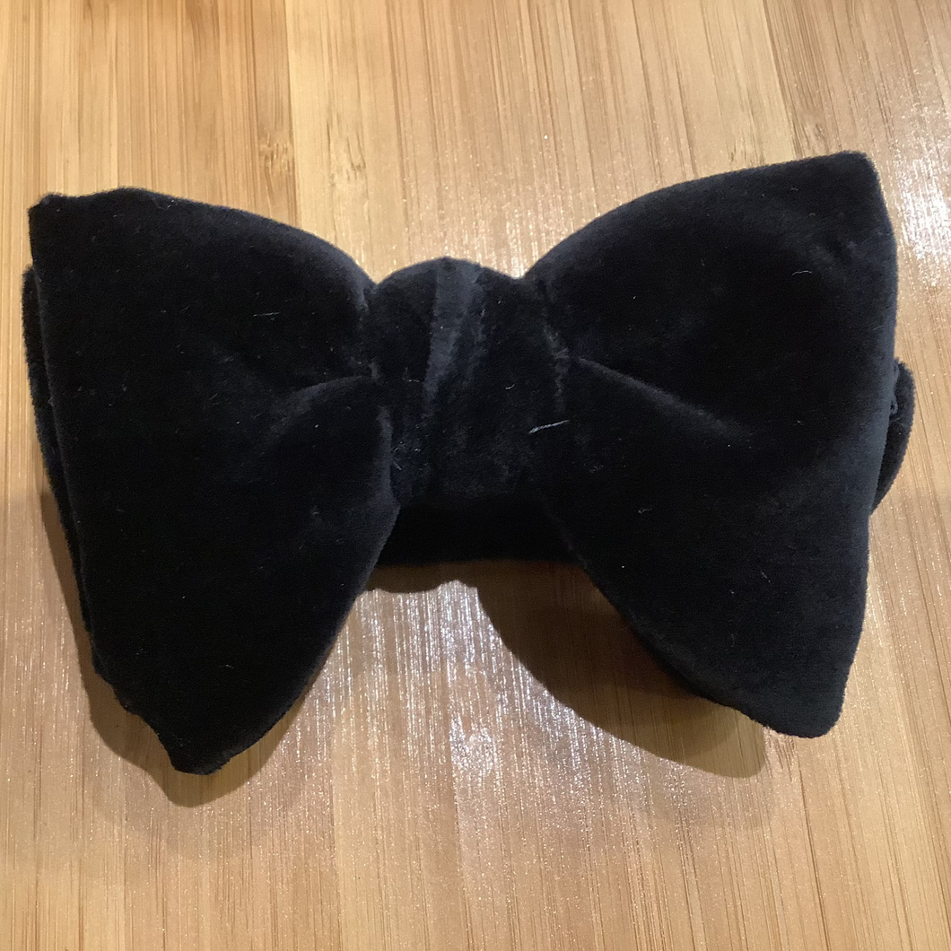 BOW-TIE