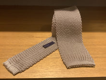 Load image into Gallery viewer, KNIT TIE
